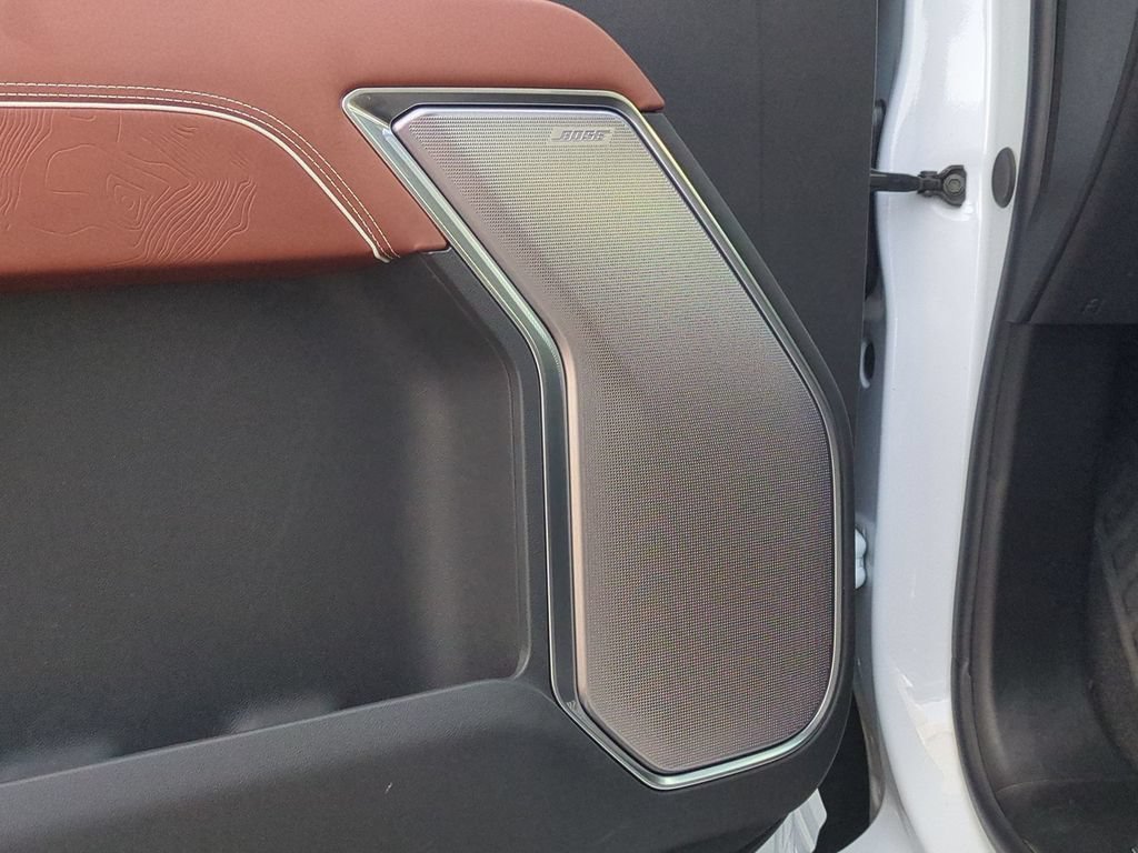 New 2026 Glacier White Tricoat GMC Denali Ultimate image 25