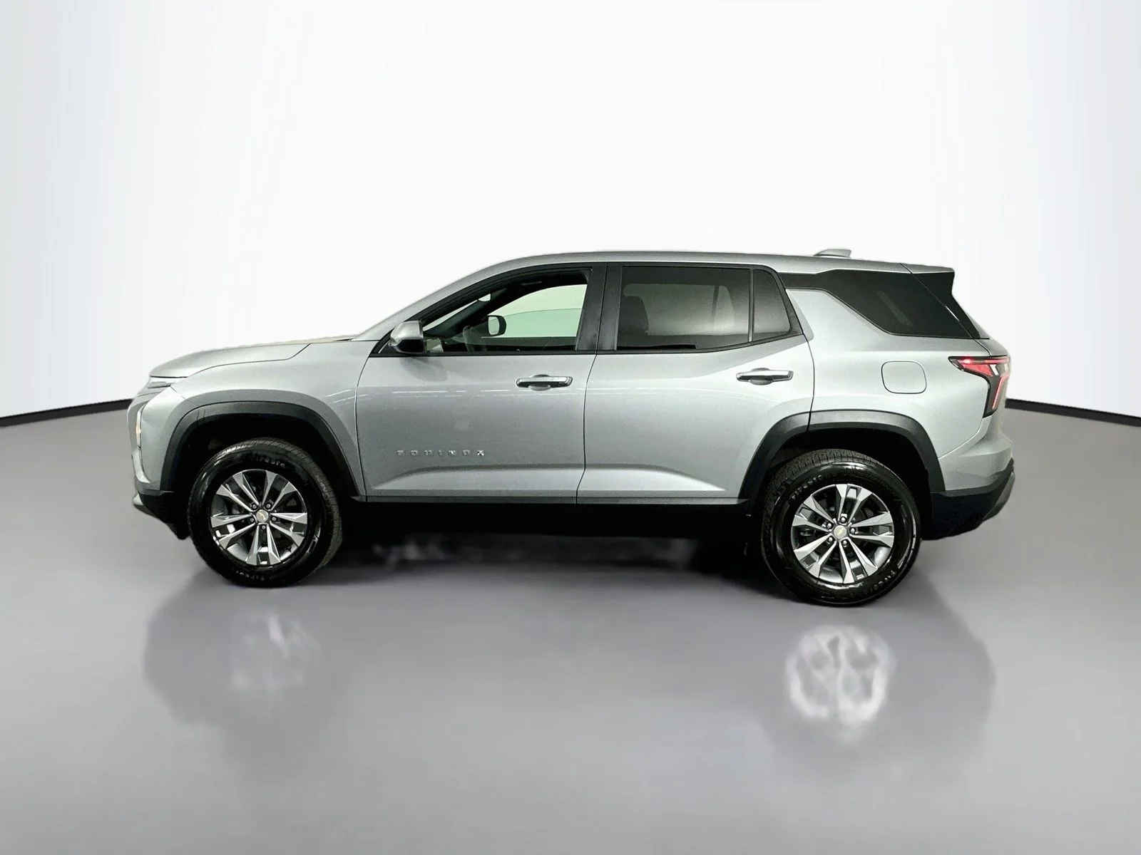 Used 2026 Sterling Gray Metallic Chevrolet LT image 5