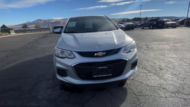 Used 2020 SILVER ICE METALLIC Chevrolet LT image 3