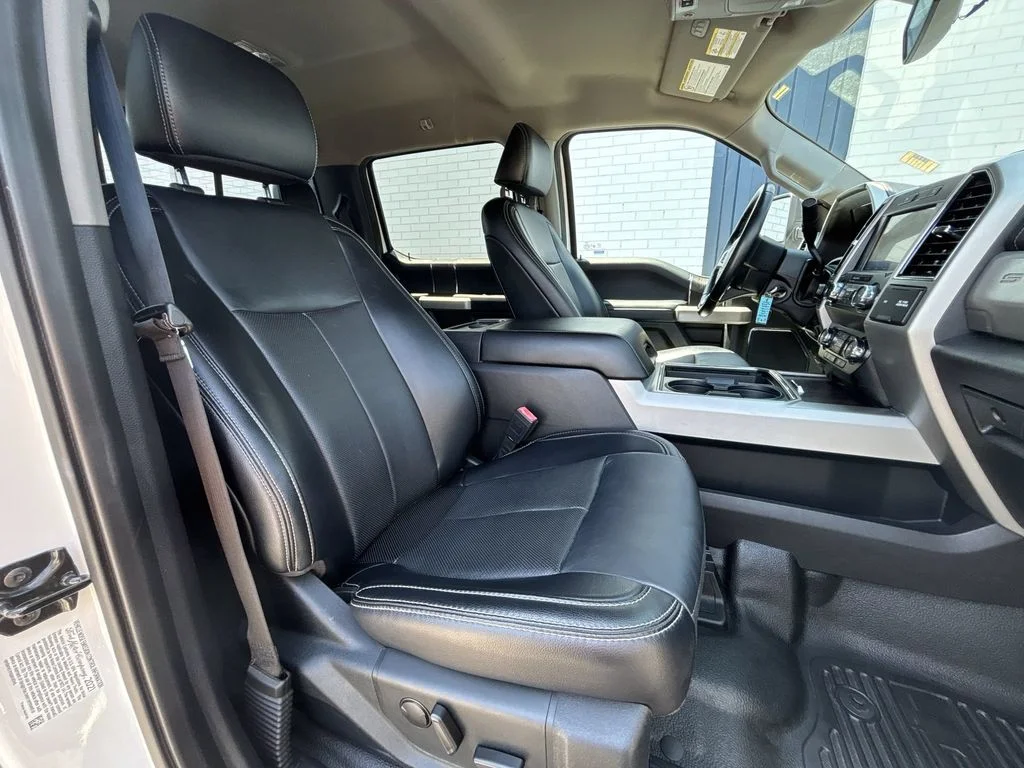 Used 2021 White Ford Lariat image 26