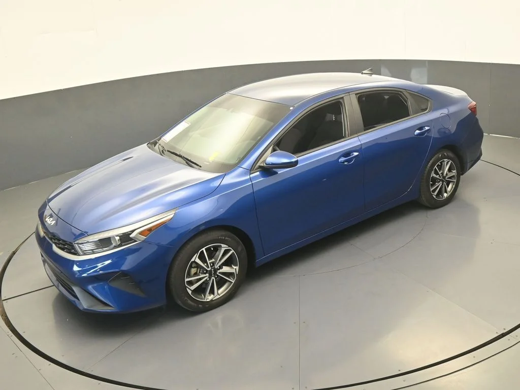 Used 2023 Deep Sea Blue Kia LXS image 38