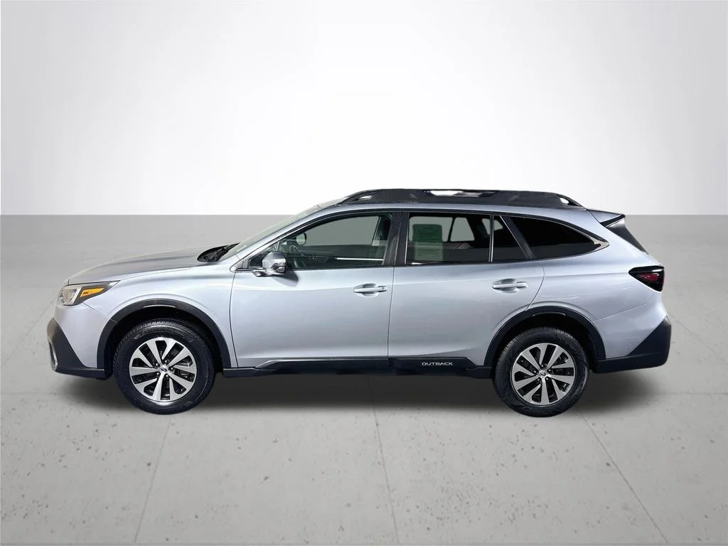 Used 2022 Silver Subaru Premium image 9
