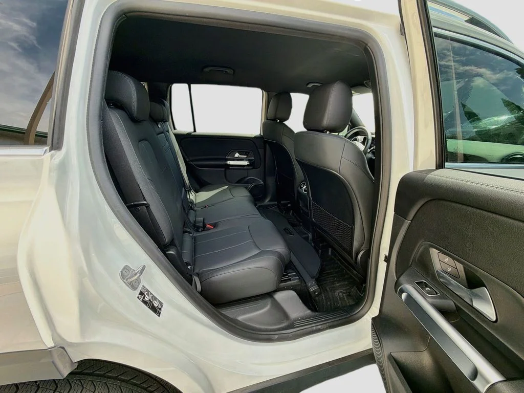 Used 2024 Polar White Mercedes-Benz GLB 250 image 26