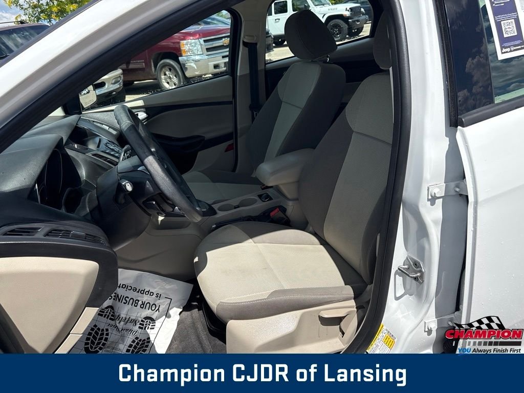 Used 2014 White Ford SE image 10