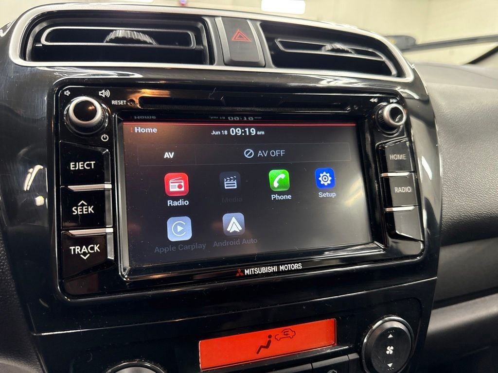 Used 2019 White Mitsubishi LE image 30