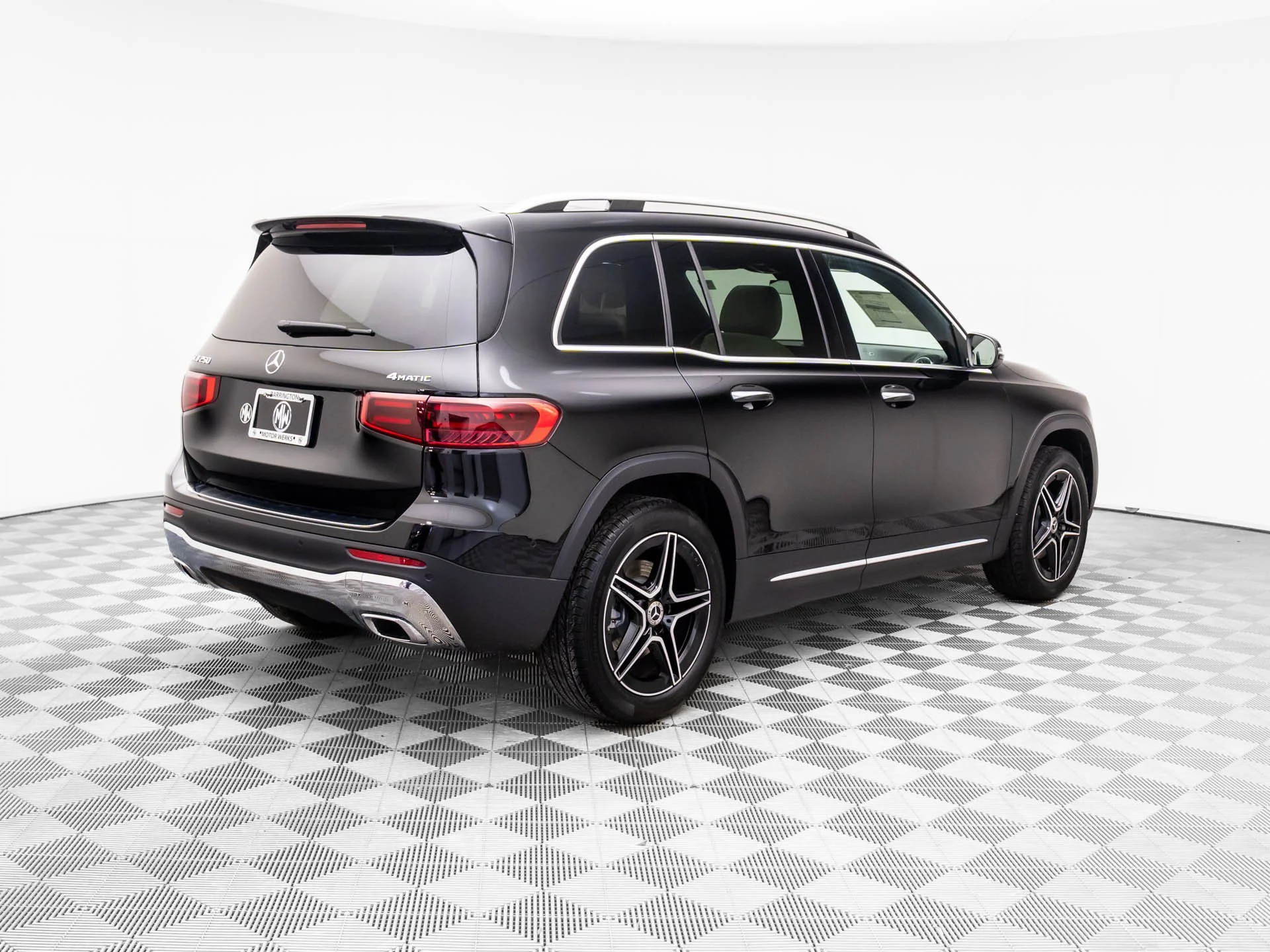 New 2026 Black Mercedes-Benz GLB 250 image 5