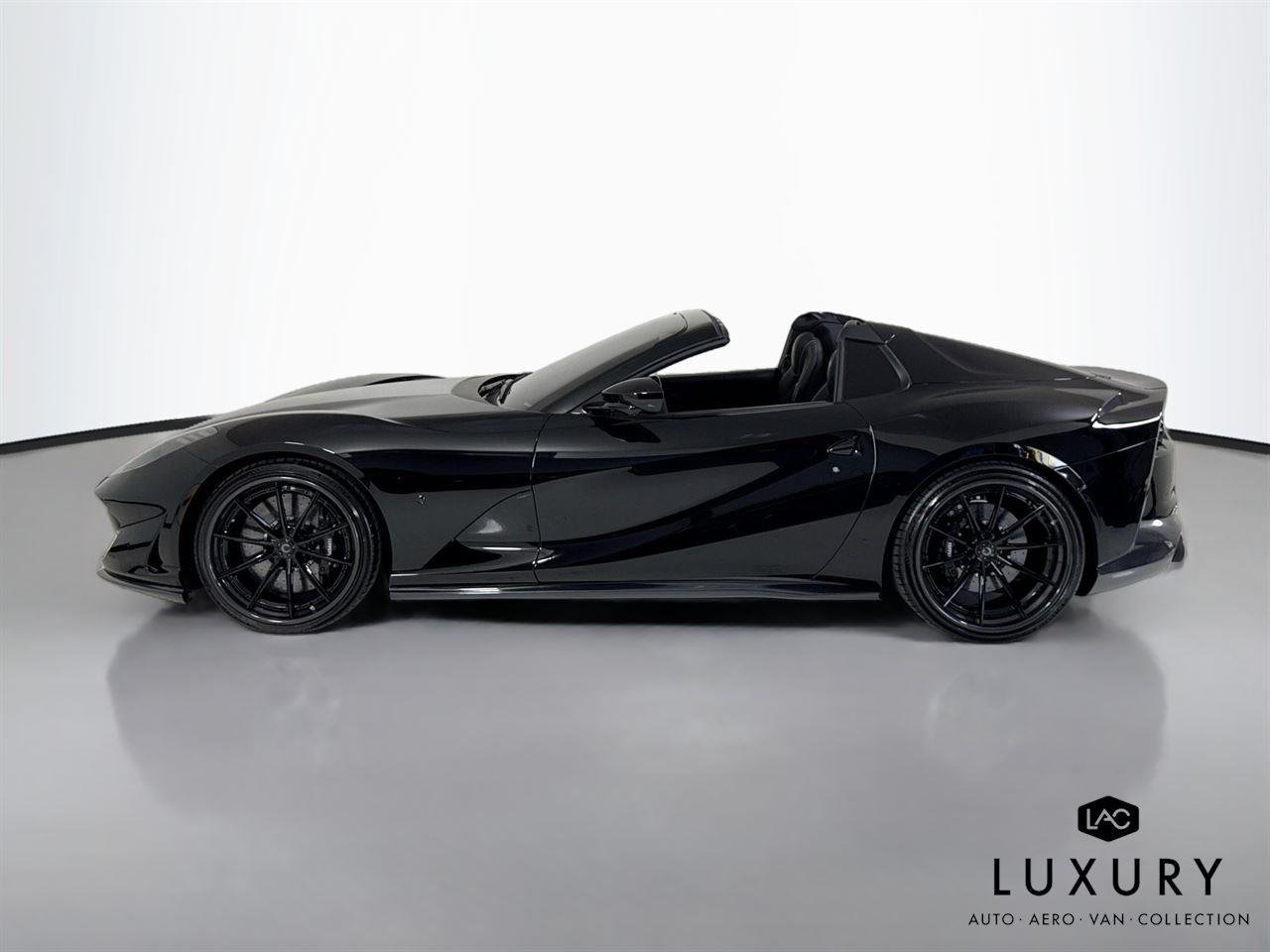 Used 2021 Nero Ferrari  image 9