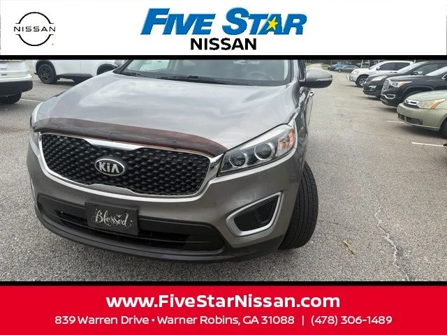 Used 2018 Silver Kia LX image 13