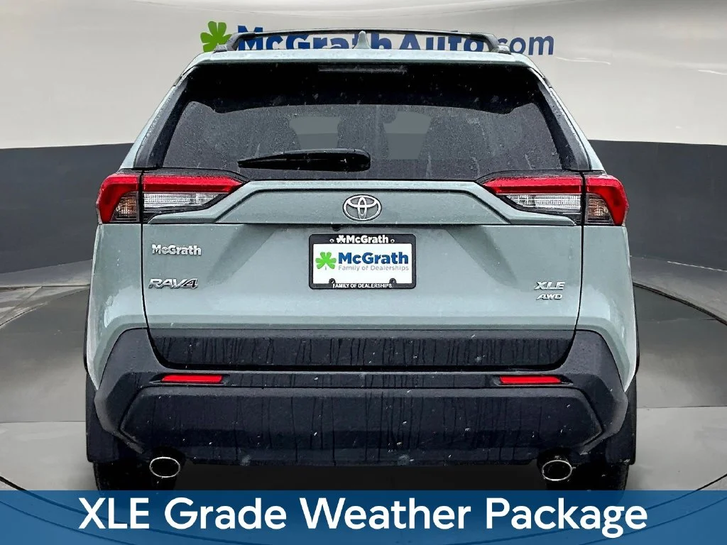 Used 2021 Blue Toyota XLE image 7