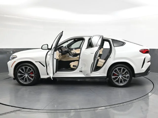 Used 2021 White BMW sDrive40i image 40