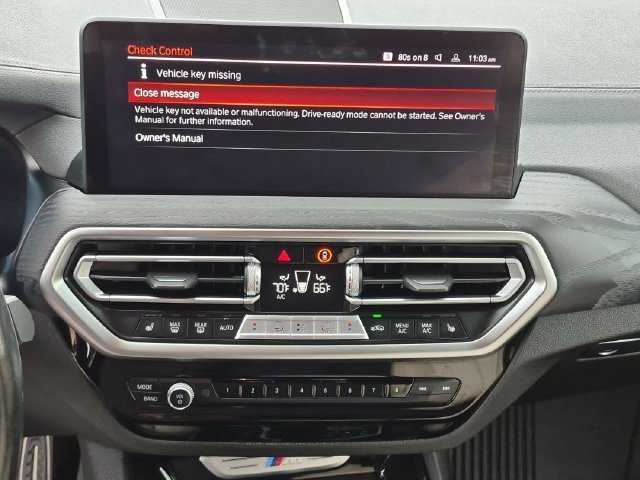Used 2022 White BMW M40i image 18
