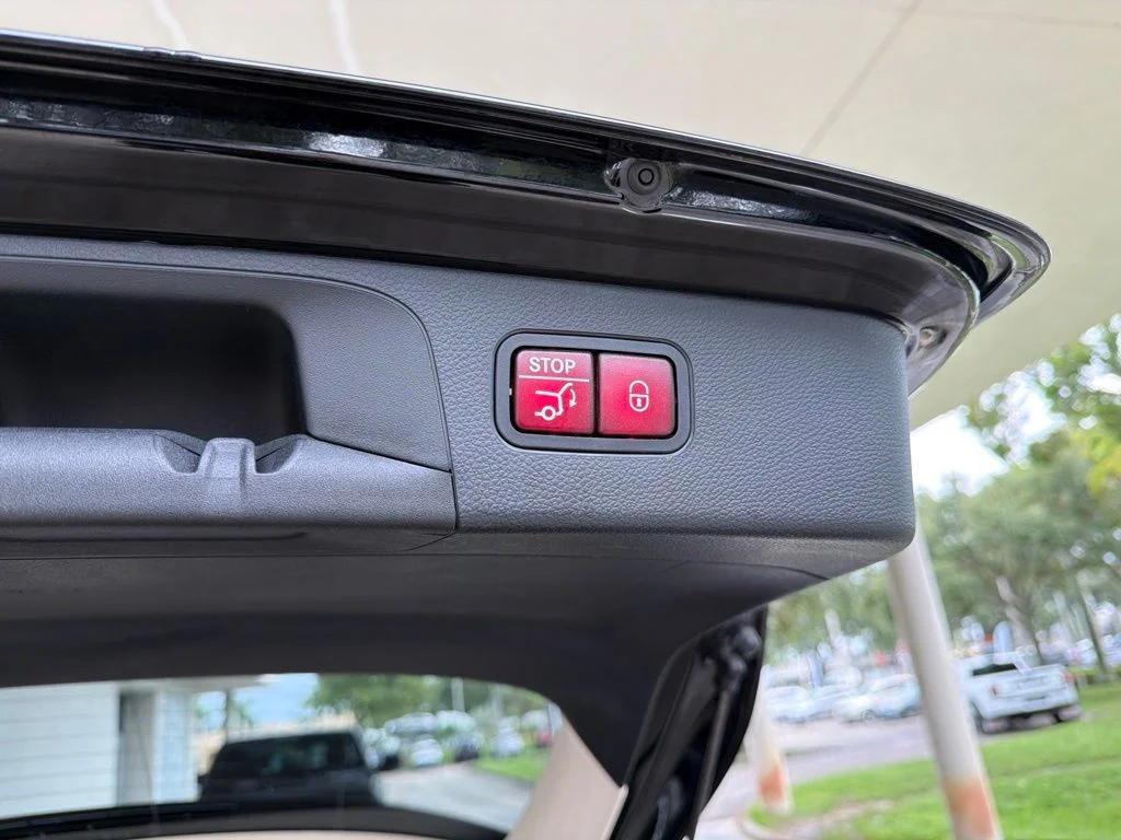 Used 2020 Black Mercedes-Benz GLC 300 image 40