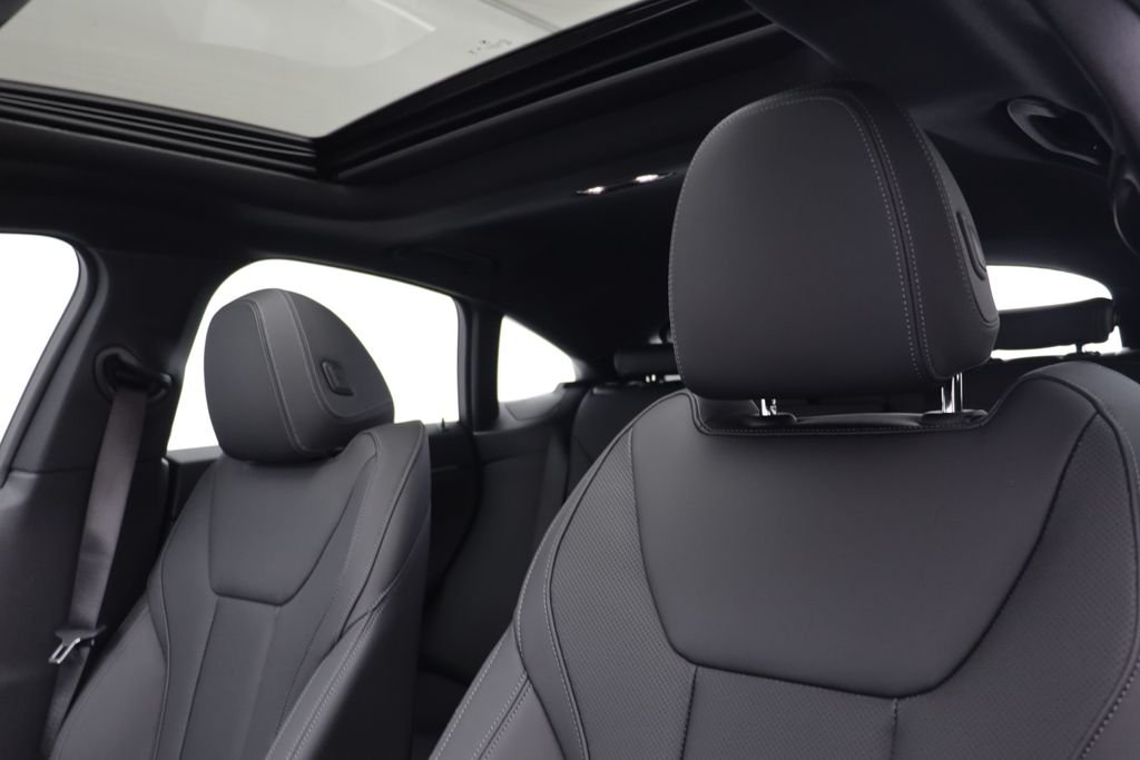 New 2026 Black Sapphire Metallic BMW xDrive40 image 13