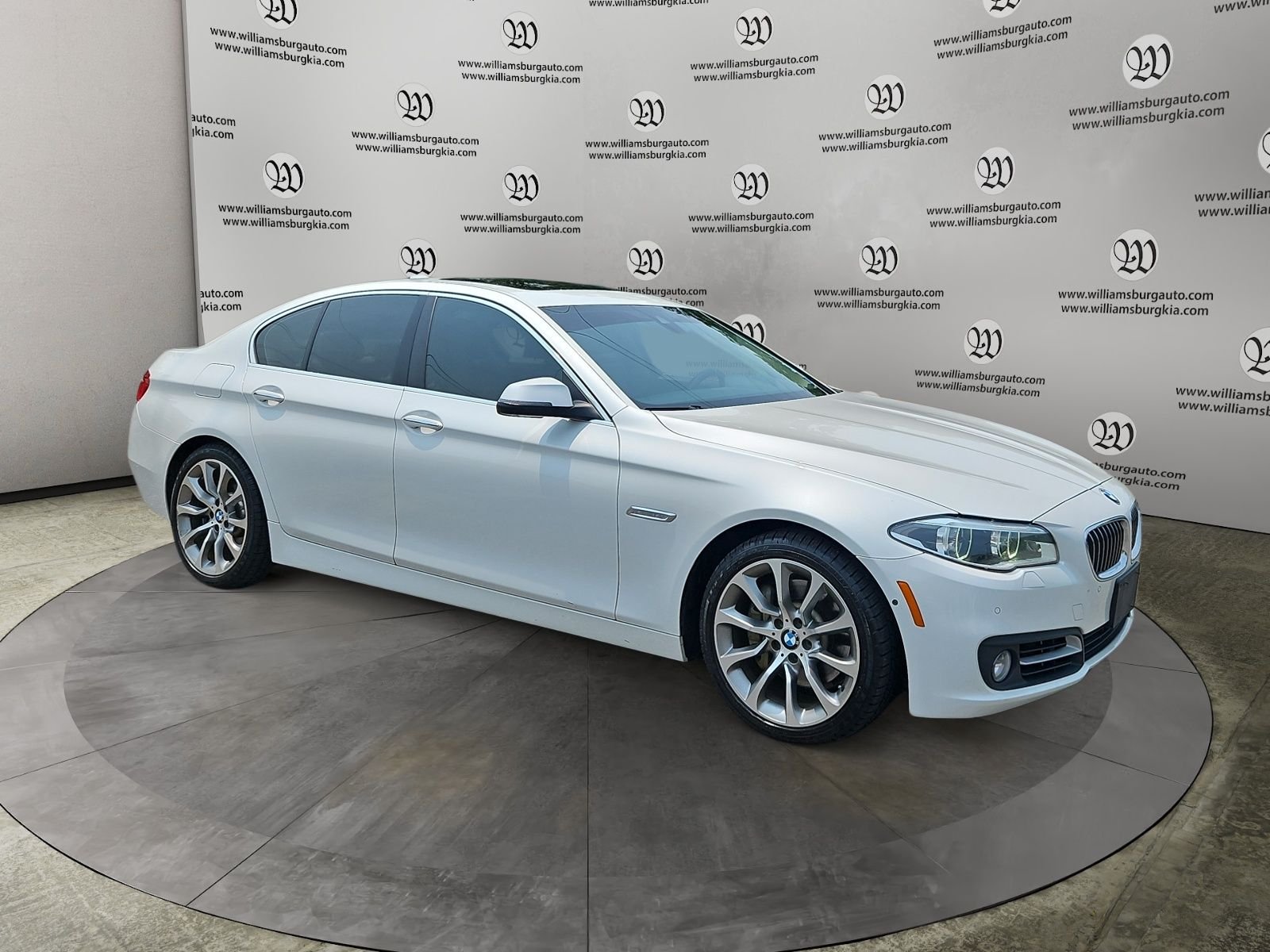 Used 2016 White BMW 535i xDrive image 7