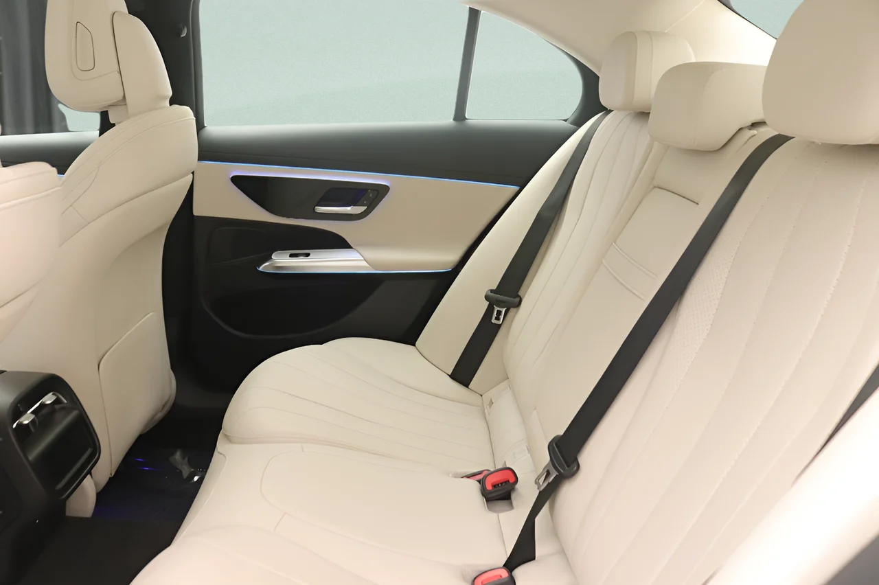 2024 Mercedes-Benz E-Class E350 - Photo 30
