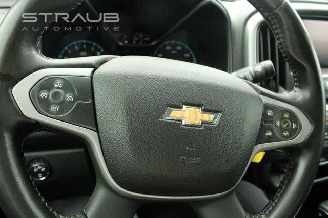 Used 2016 Cyber Gray Metallic Chevrolet 4WD LT image 18