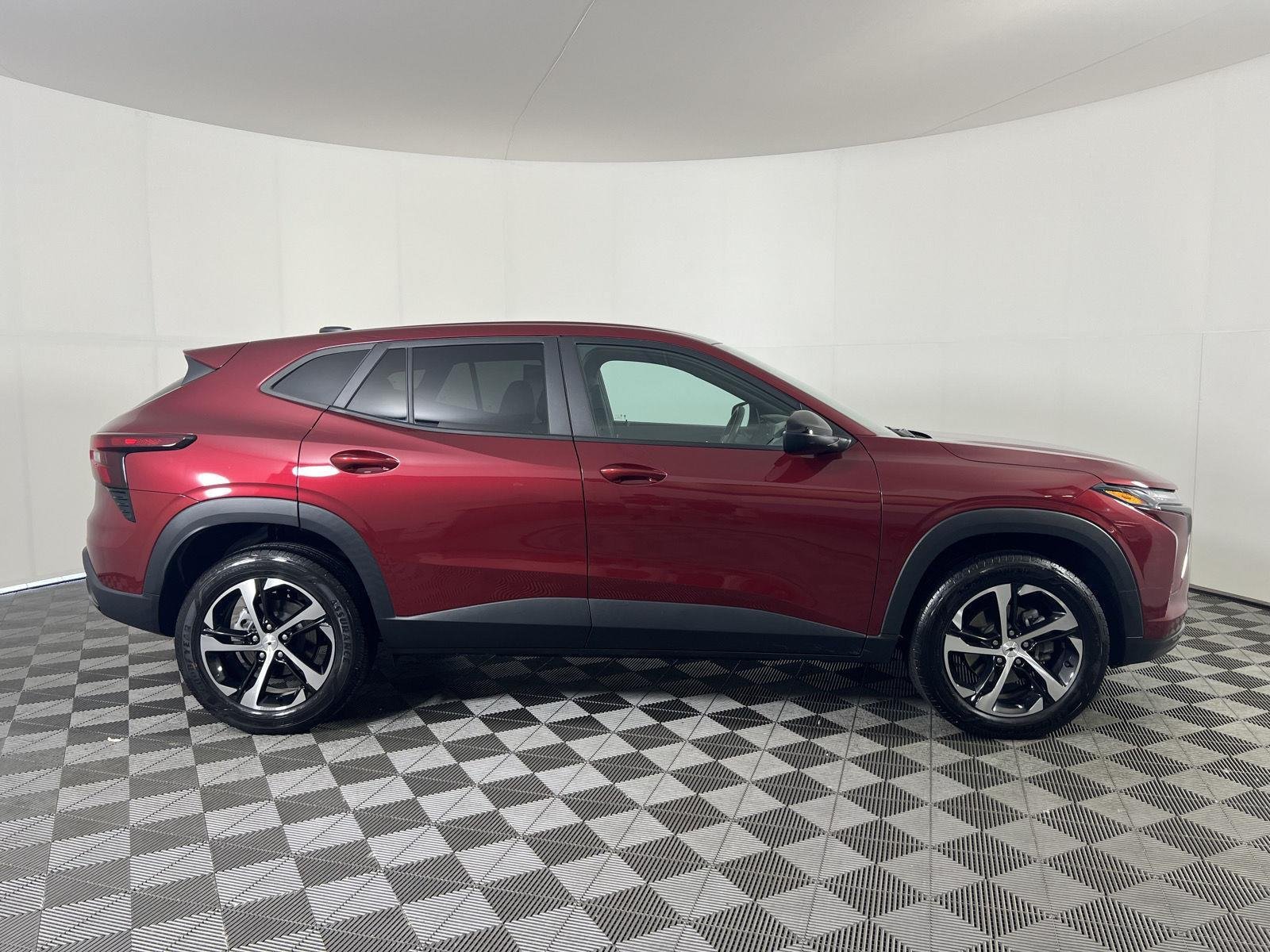 Used 2024 Crimson Chevrolet 1RS image 22