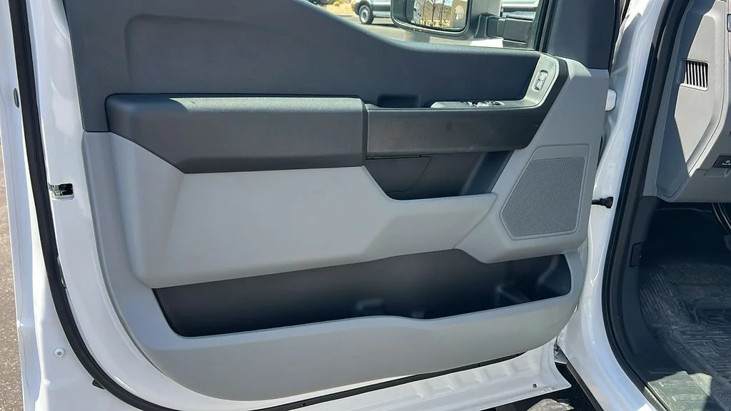 New 2024 Oxford White Ford F-450® XL image 10