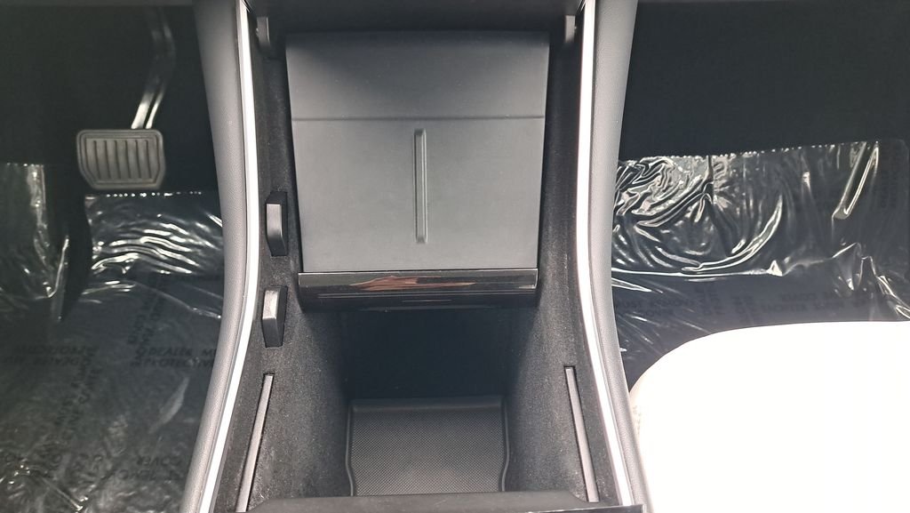 Used 2021  Tesla Long Range image 22