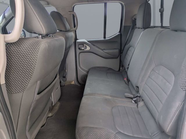 Used 2017 White Nissan Desert Runner image 13
