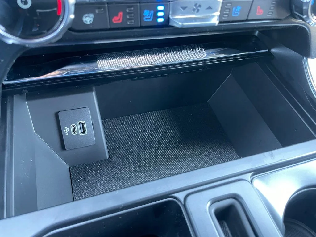 New 2026 Carbonized Gray Metallic Ford Lariat® image 14