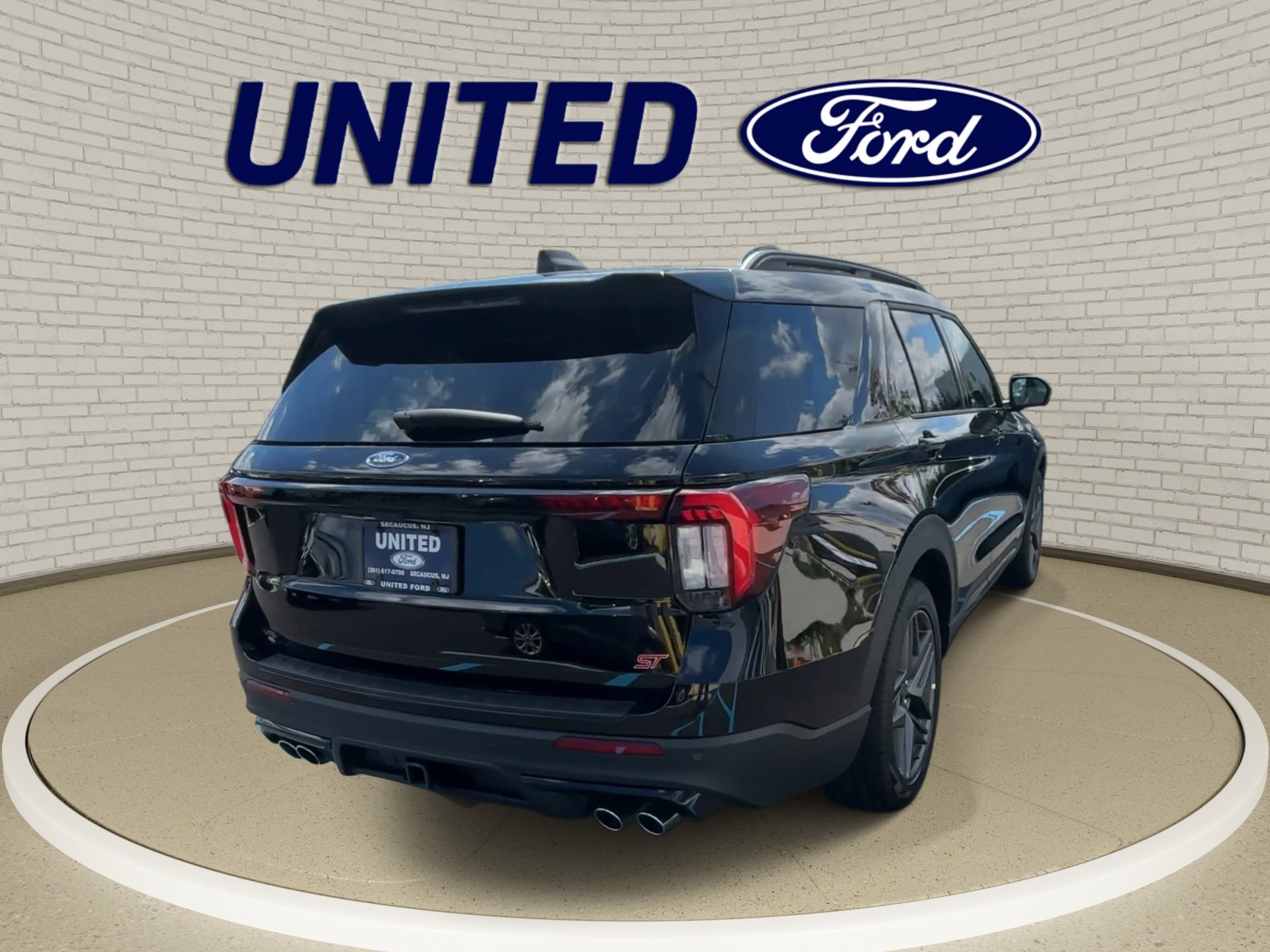 New 2026 Agate Black Metallic Ford ST image 8