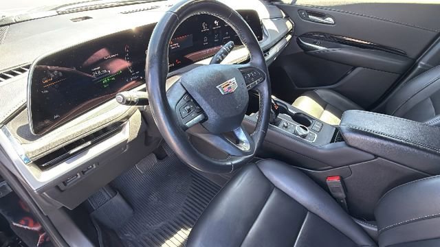 2024 Cadillac XT4 Luxury - Photo 7