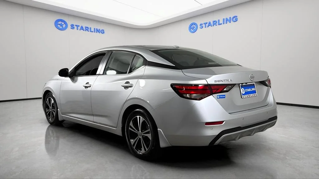 Used 2022 Silver Nissan SV Xtronic CVT image 5