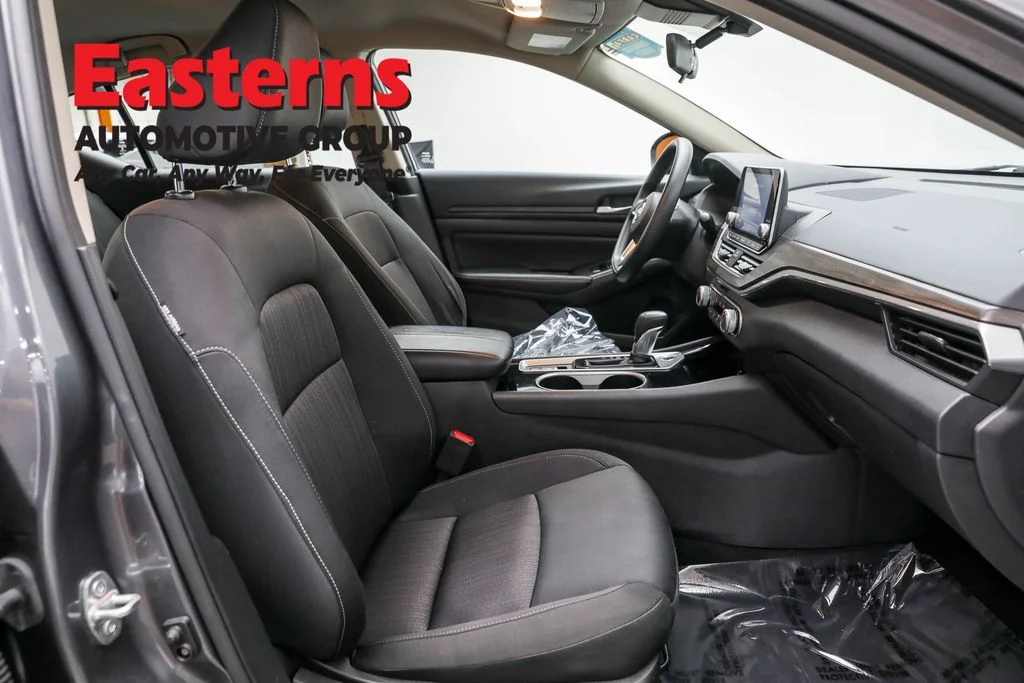 Used 2024 Gray Nissan 2.5 SV image 23