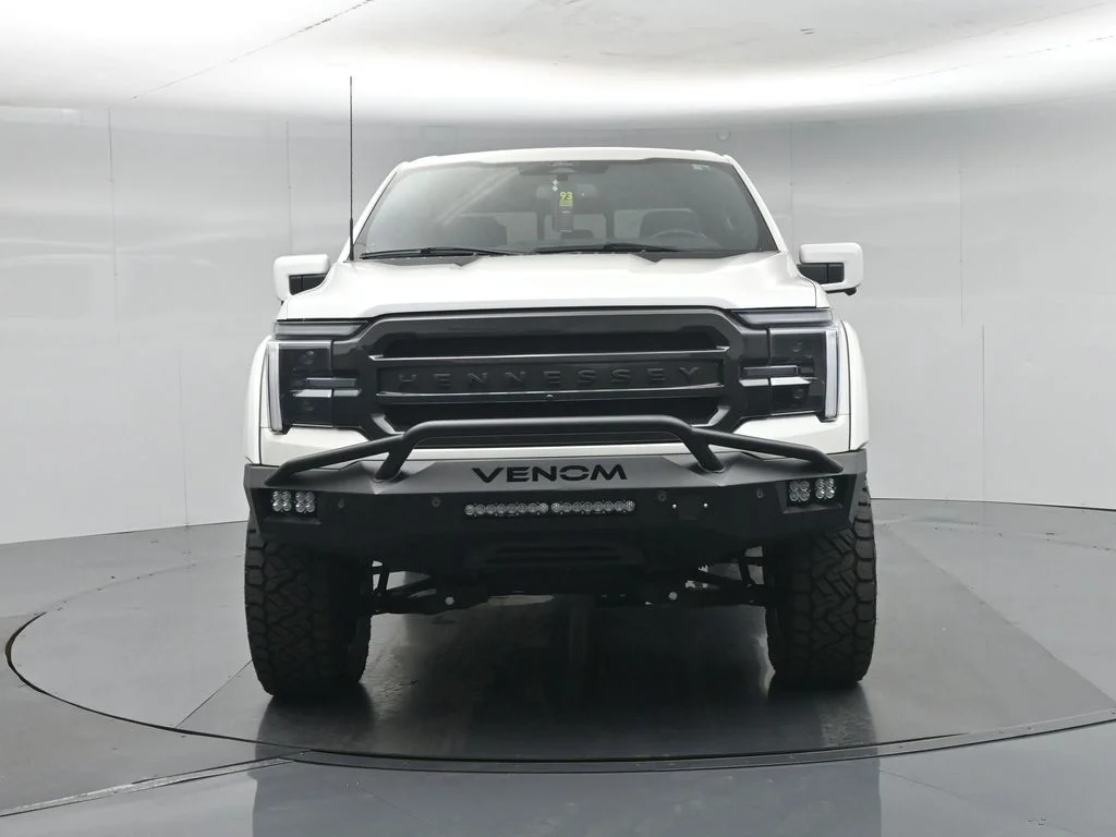 New 2026 Star White Metallic Tri-Coat Ford Lariat image 28