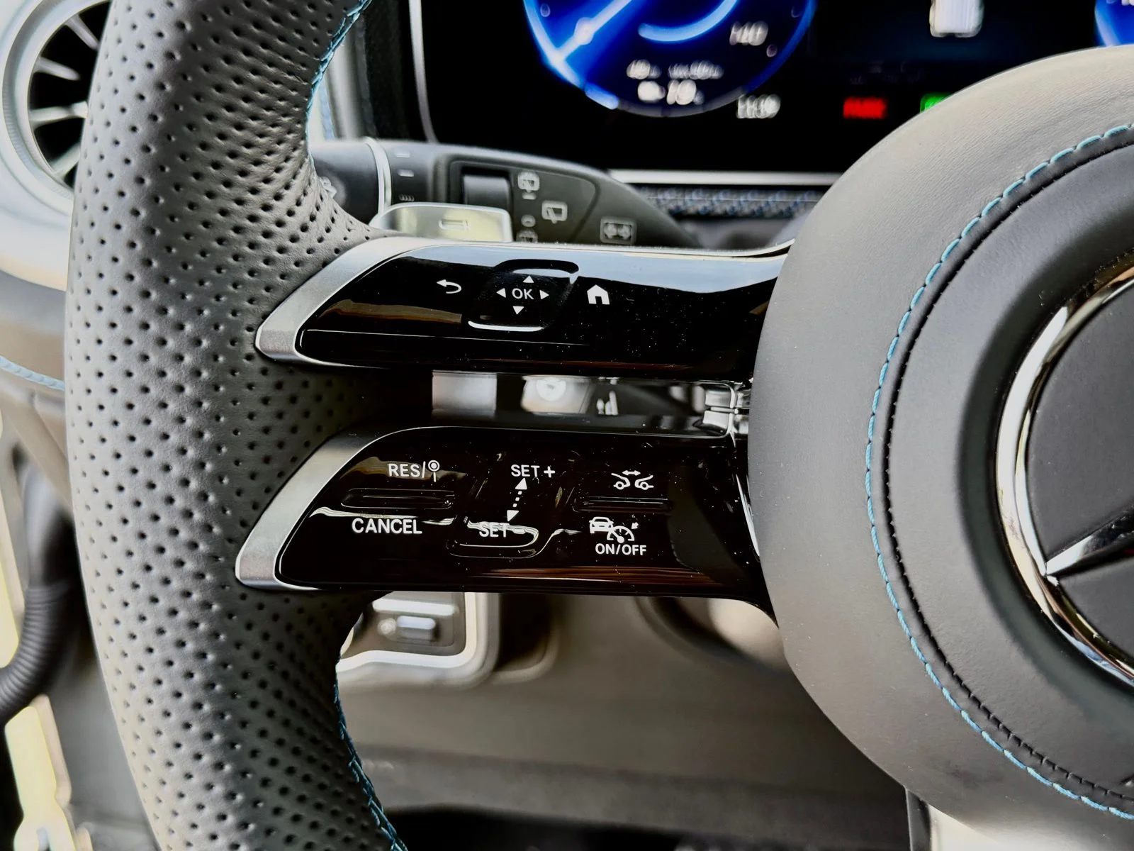 2025 Mercedes-Benz G-Class G580 - Photo 22