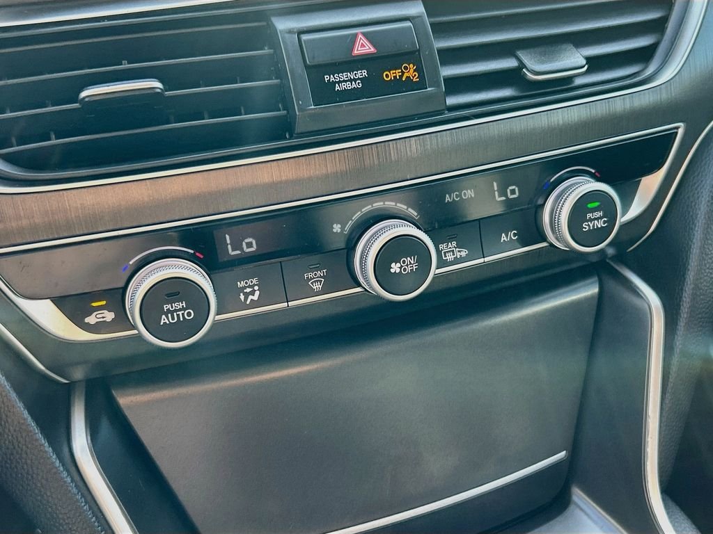 Used 2019 Crystal Black Pearl Honda Base image 15