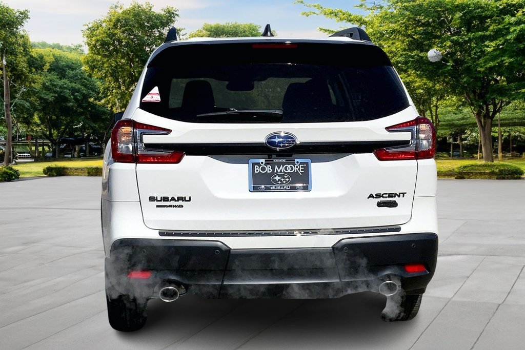 Used 2026 White Subaru Onyx Edition Touring image 4
