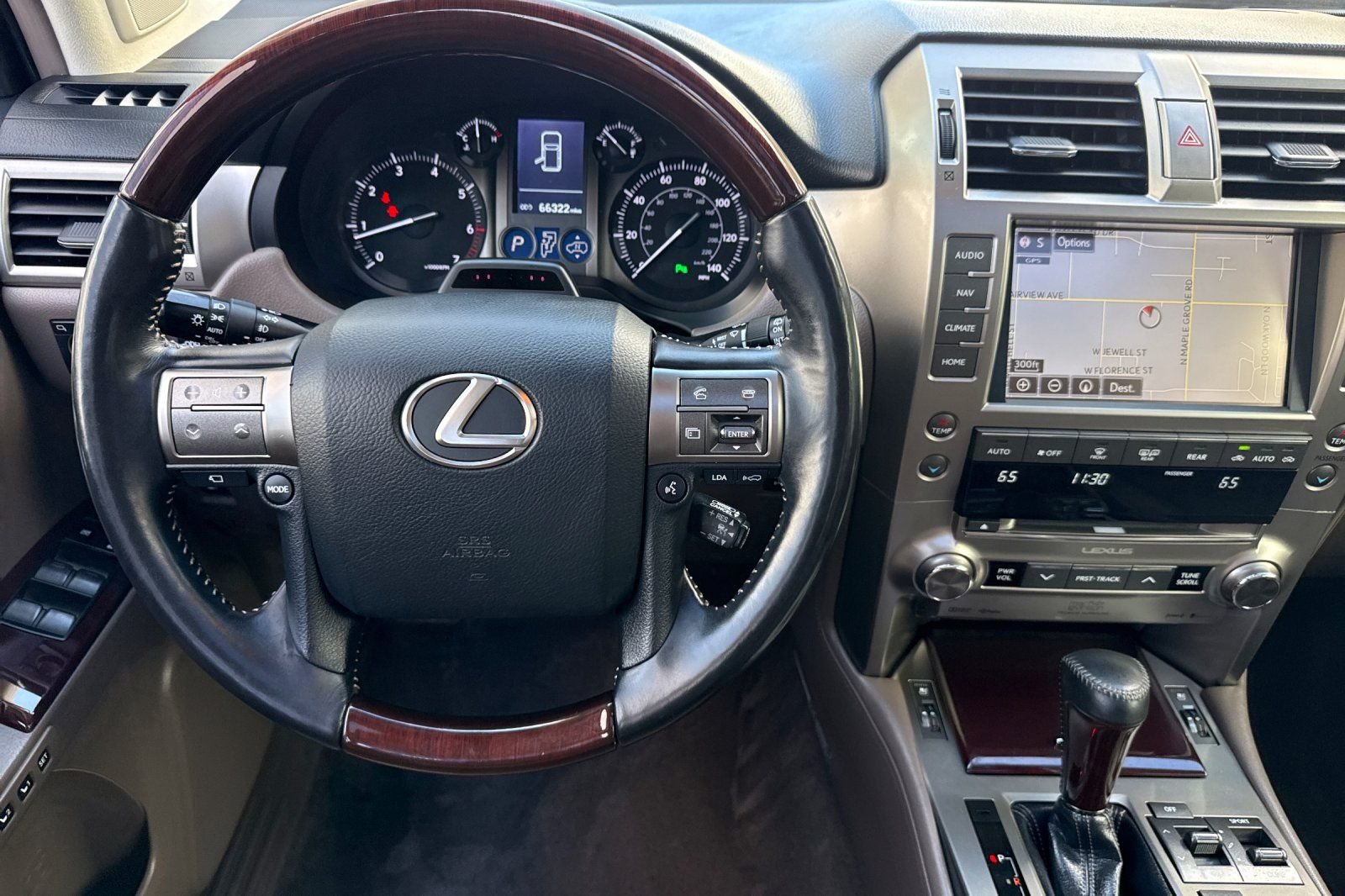 Used 2019  Lexus 460 Luxury image 14