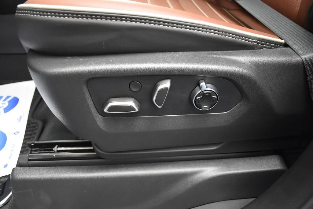 New 2026 Glacier White Tricoat GMC Denali Ultimate image 17