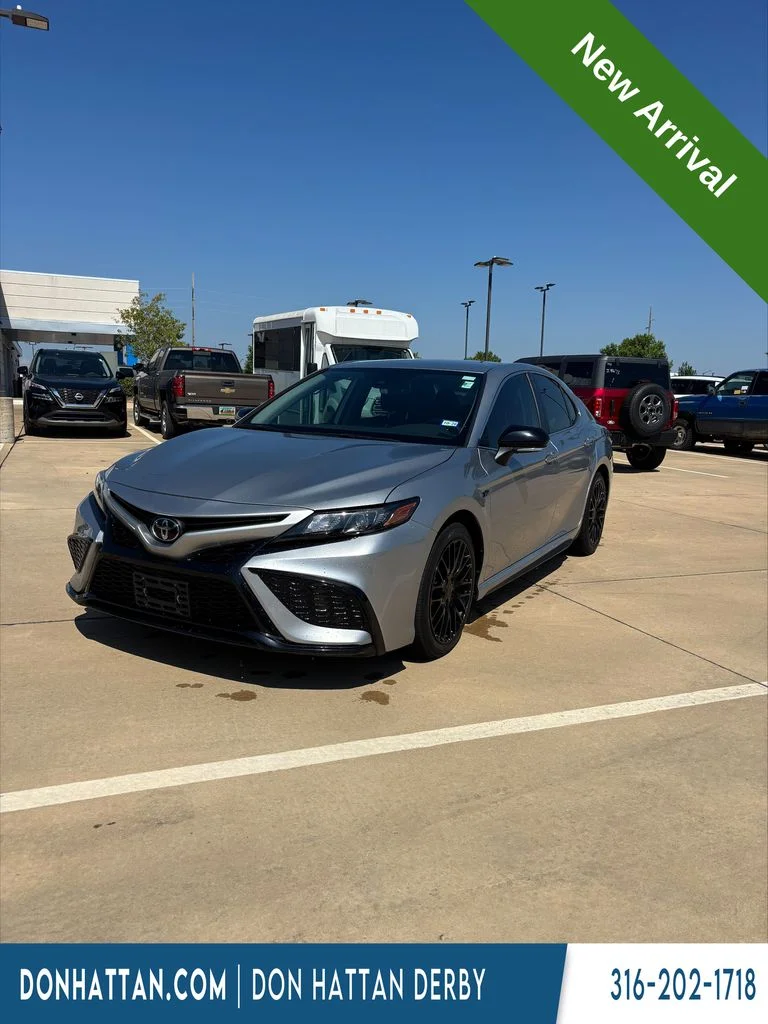Used 2022 Silver Toyota SE image 1