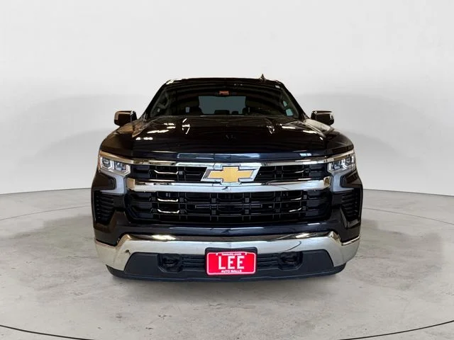 Used 2022 Gray Chevrolet LT image 9