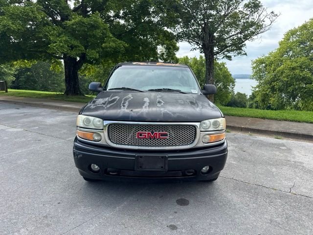 Used 2002 Black GMC Denali image 2