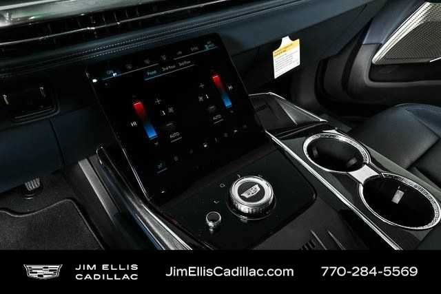 2025 Cadillac Escalade IQ Luxury 2 - Photo 16
