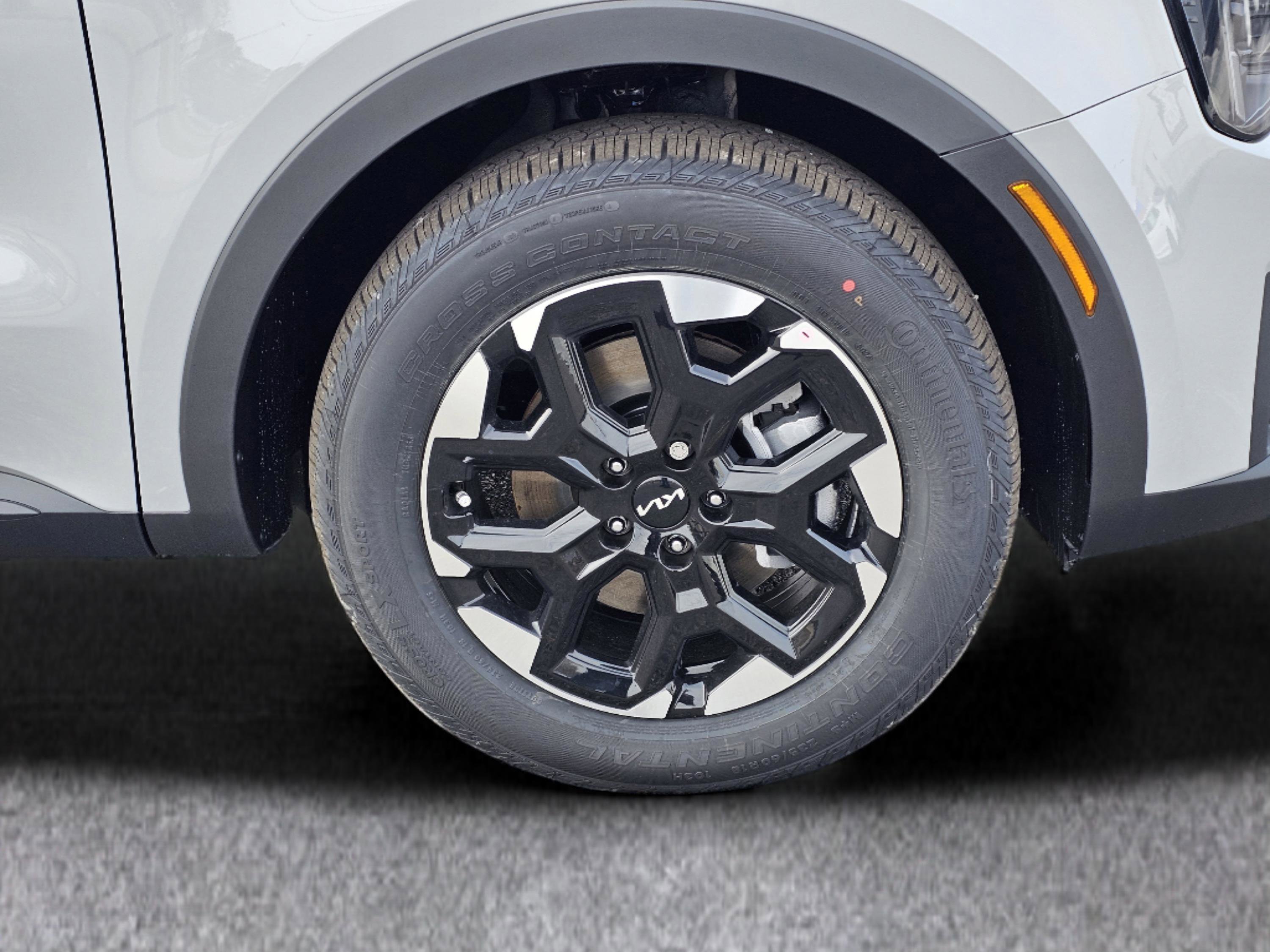 New 2026 Wolf Gray Kia S image 6