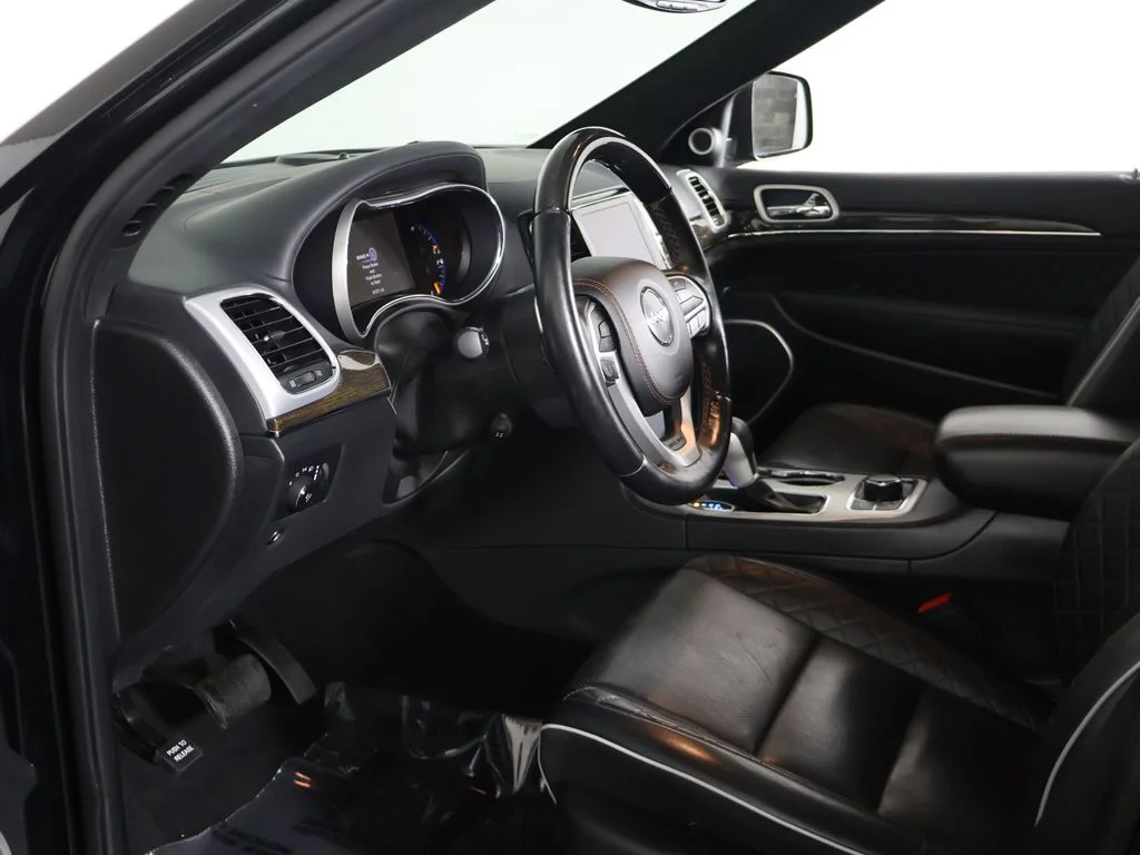 Used 2020 Black Jeep Summit image 28