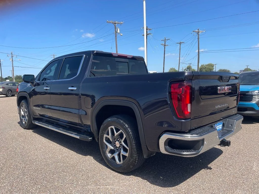 Used 2024 Silver GMC SLT image 5
