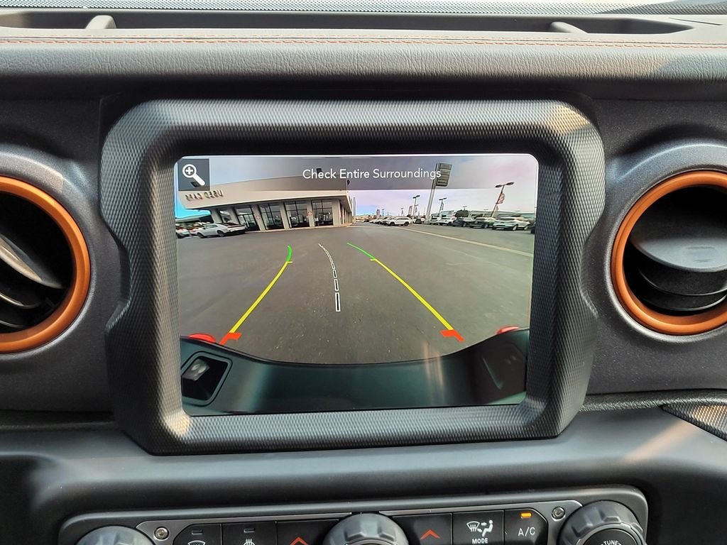 Used 2023 Silver Jeep Mojave image 19