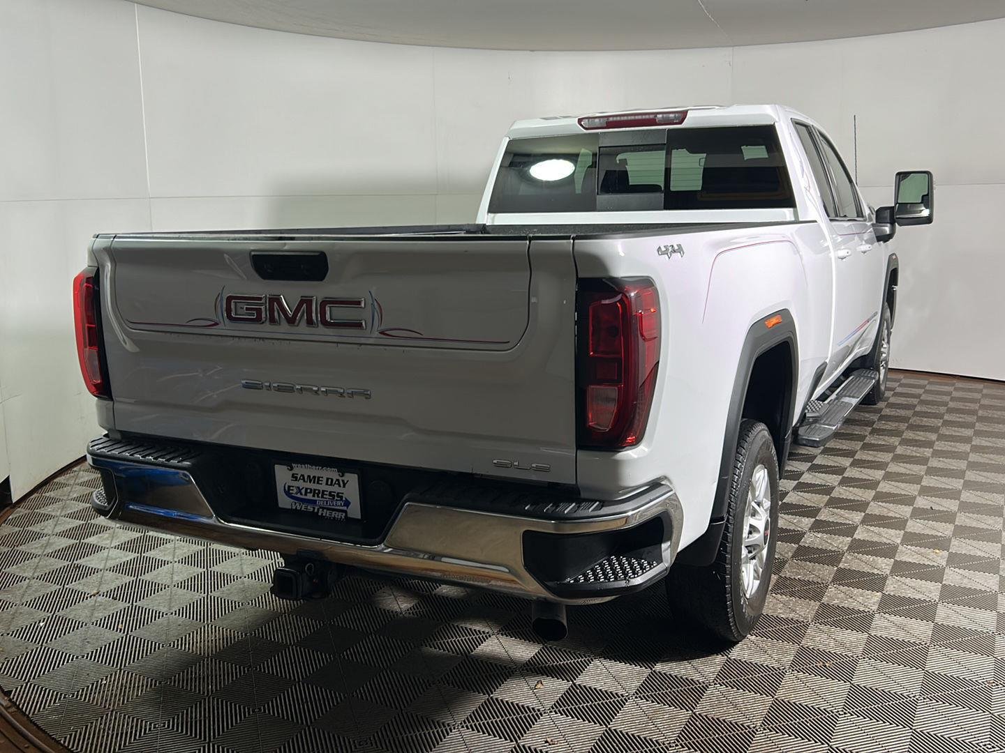 Used 2022 Summit White GMC SLE image 5