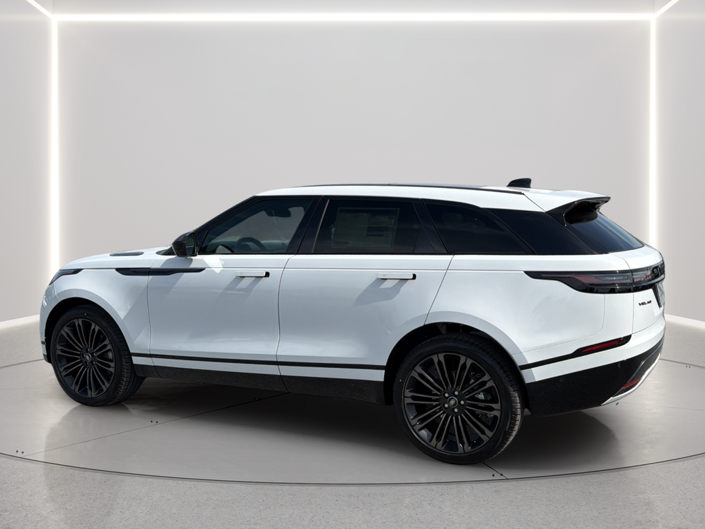 New 2026 Fuji White Land Rover  image 14