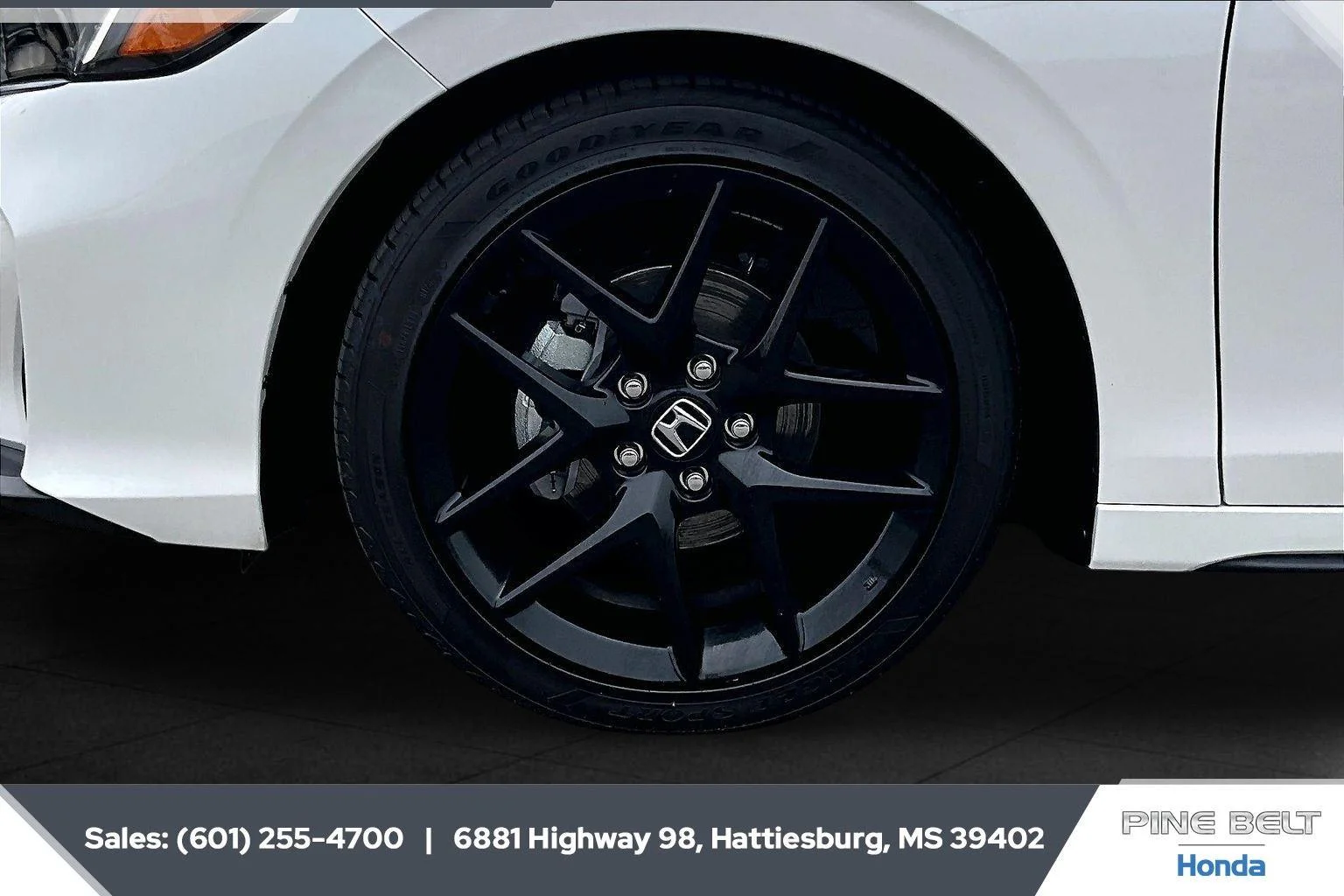 Used 2026 Platinum White Pearl Honda Sport image 7