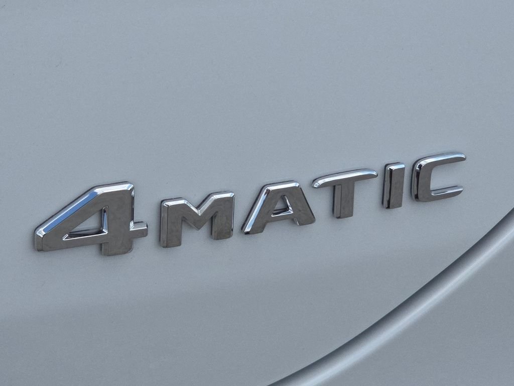 New 2026 MANUFAKTUR Moonlight White Metallic Mercedes-Benz GLE 450 Coupe image 5