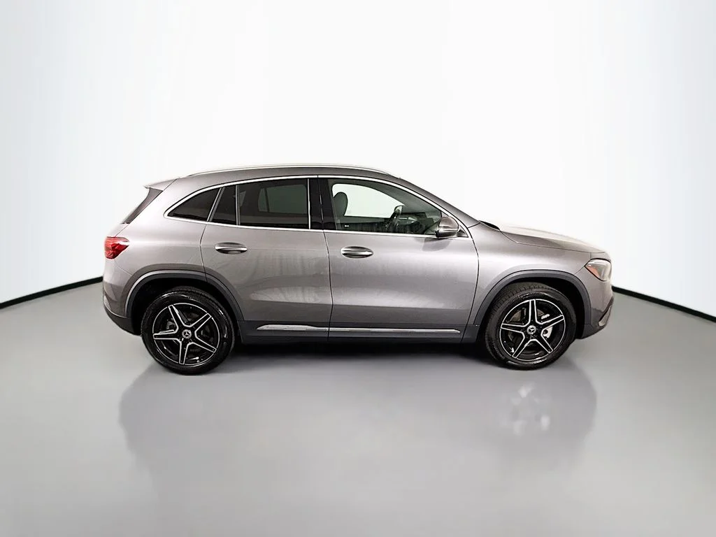 Used 2026 Gray Mercedes-Benz GLA 250 image 8