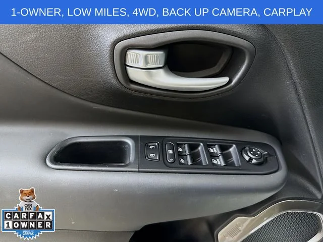 Used 2023 White Jeep Latitude image 18