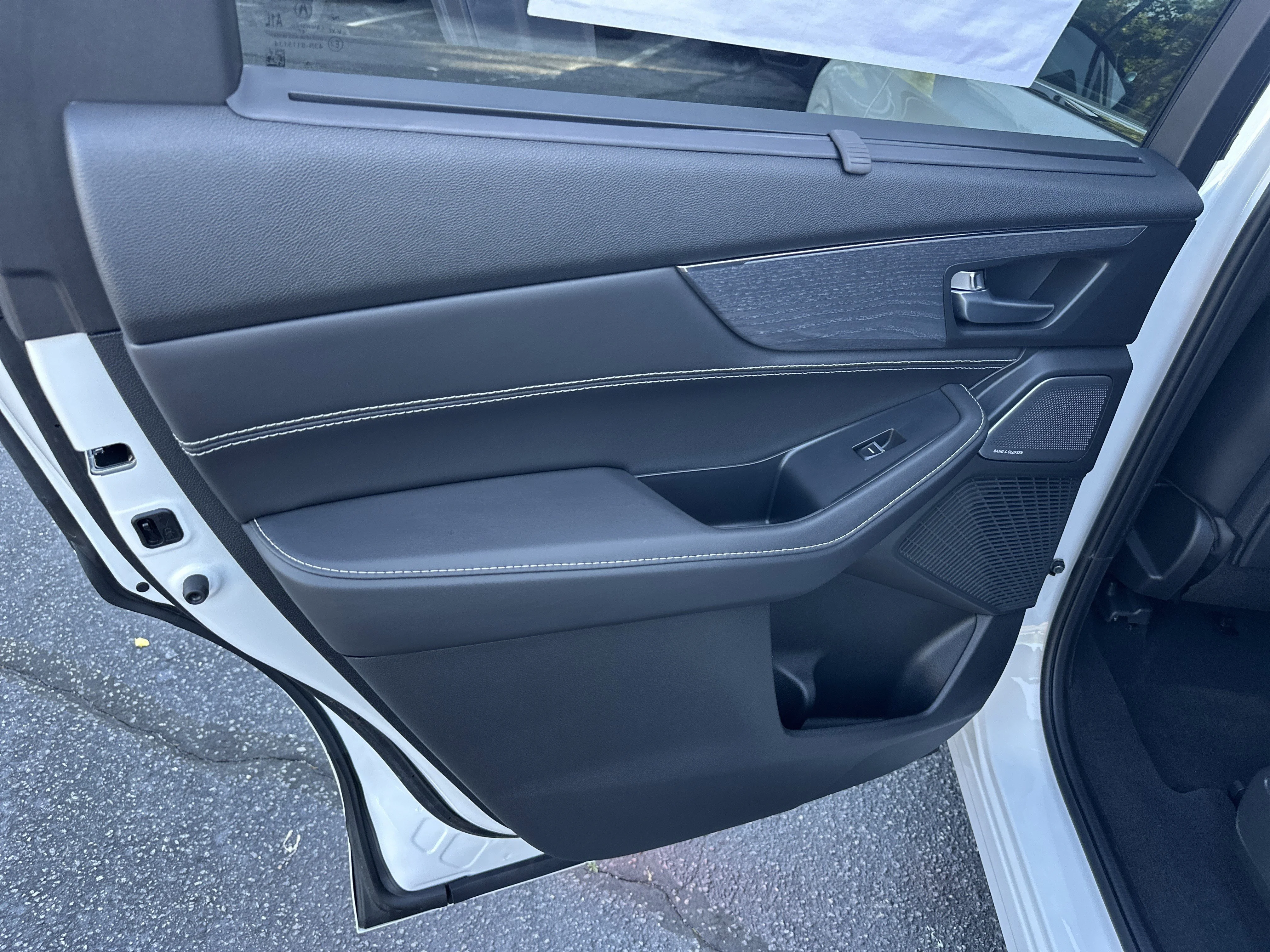 New 2026 Platinum White Pearl Acura w/Advance Package image 14